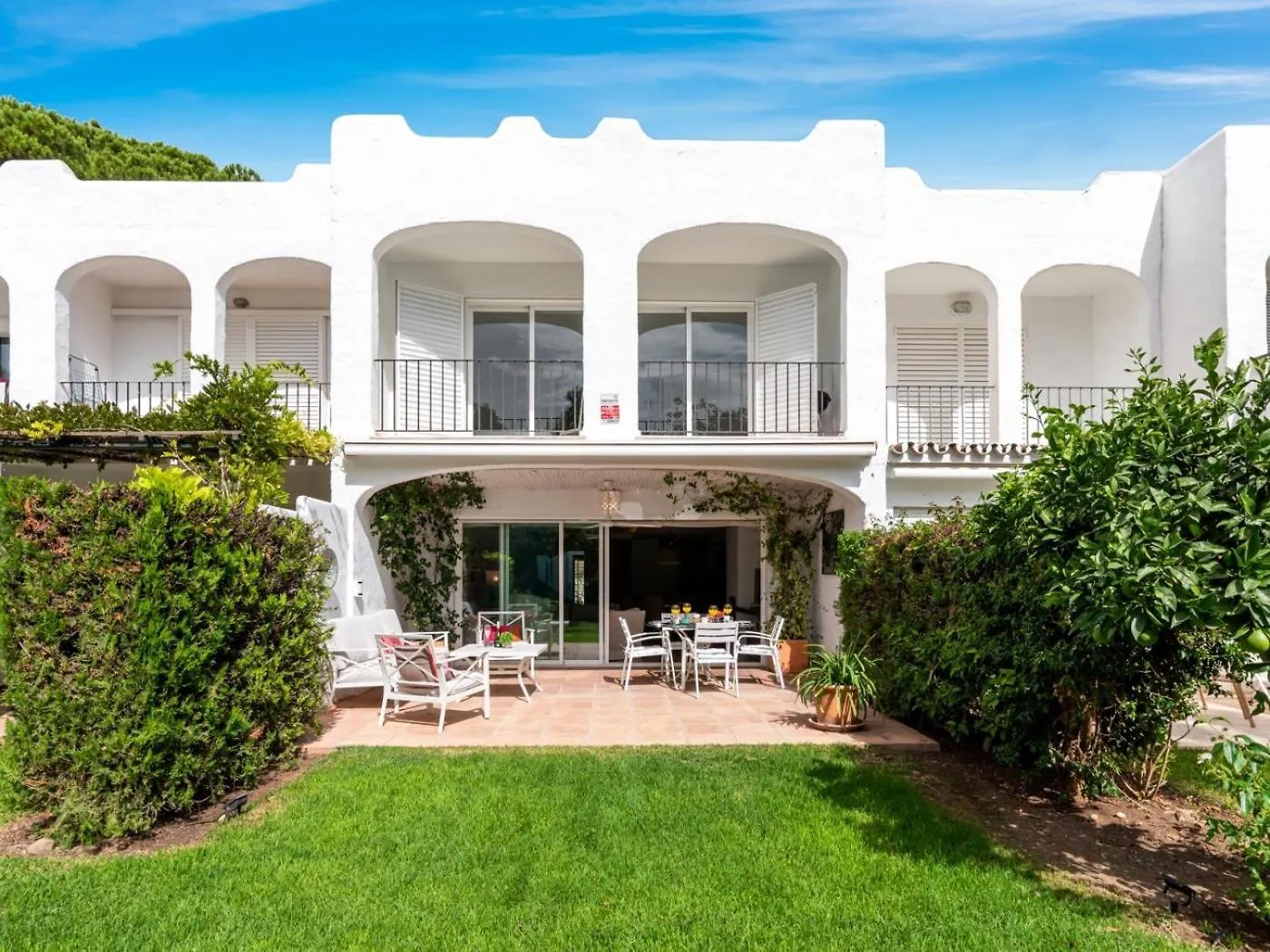 Preciosa Casa En Aloha Golf Villa Marbella