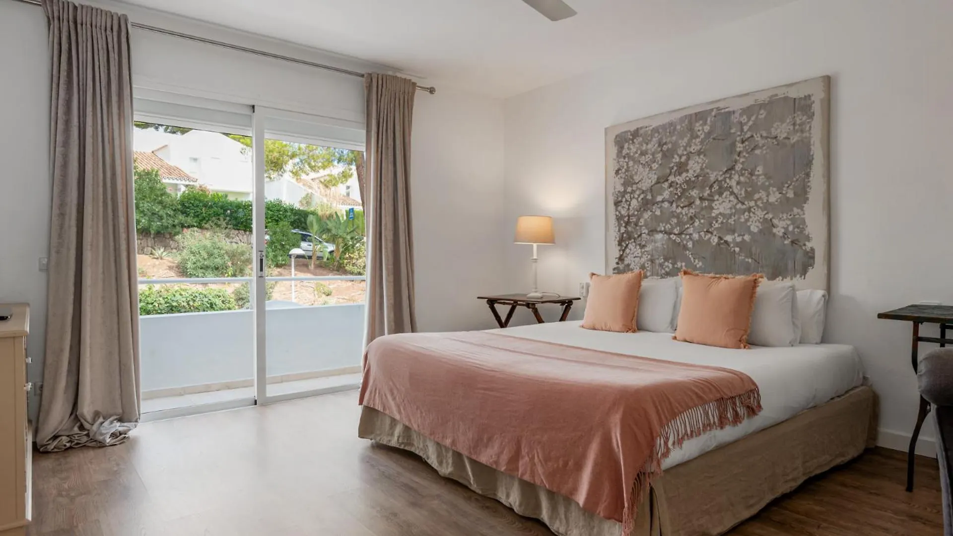 Preciosa Casa En Aloha Golf Villa Marbella 0*,