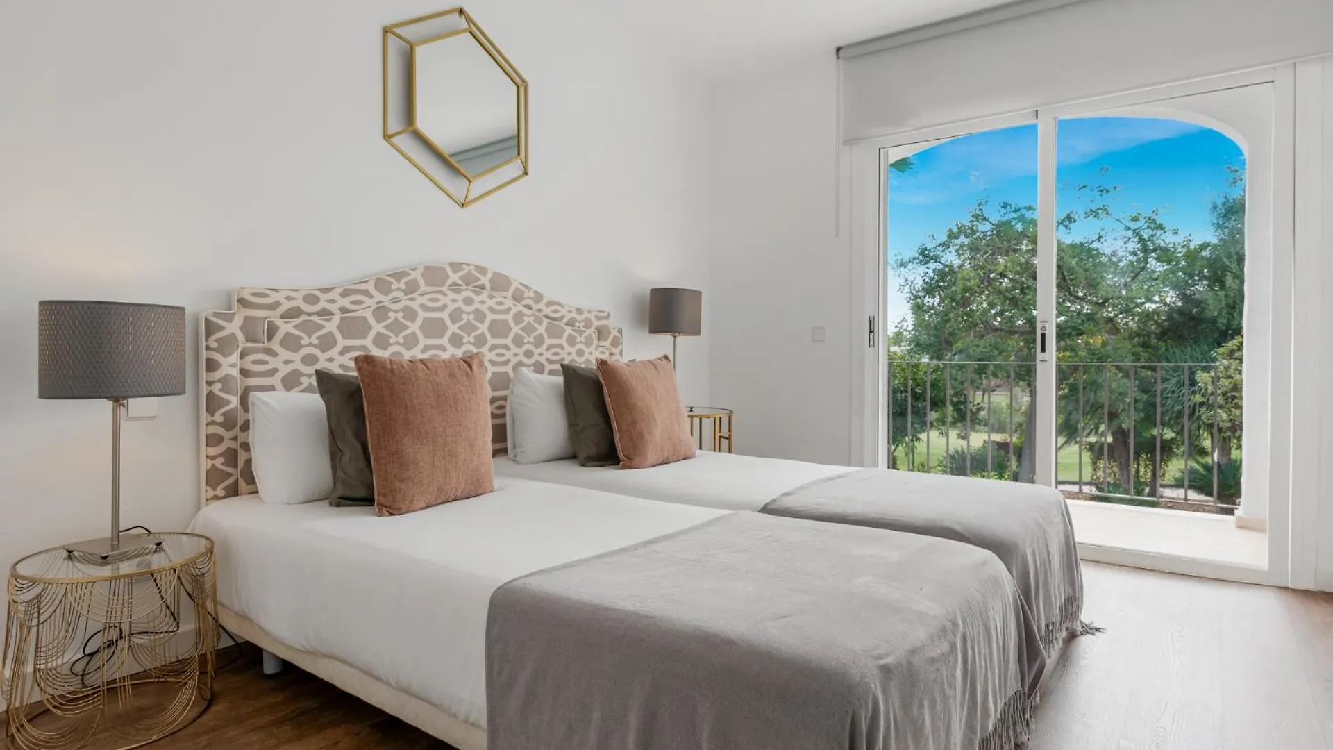 Preciosa Casa En Aloha Golf Villa Marbella 0*,  Spain