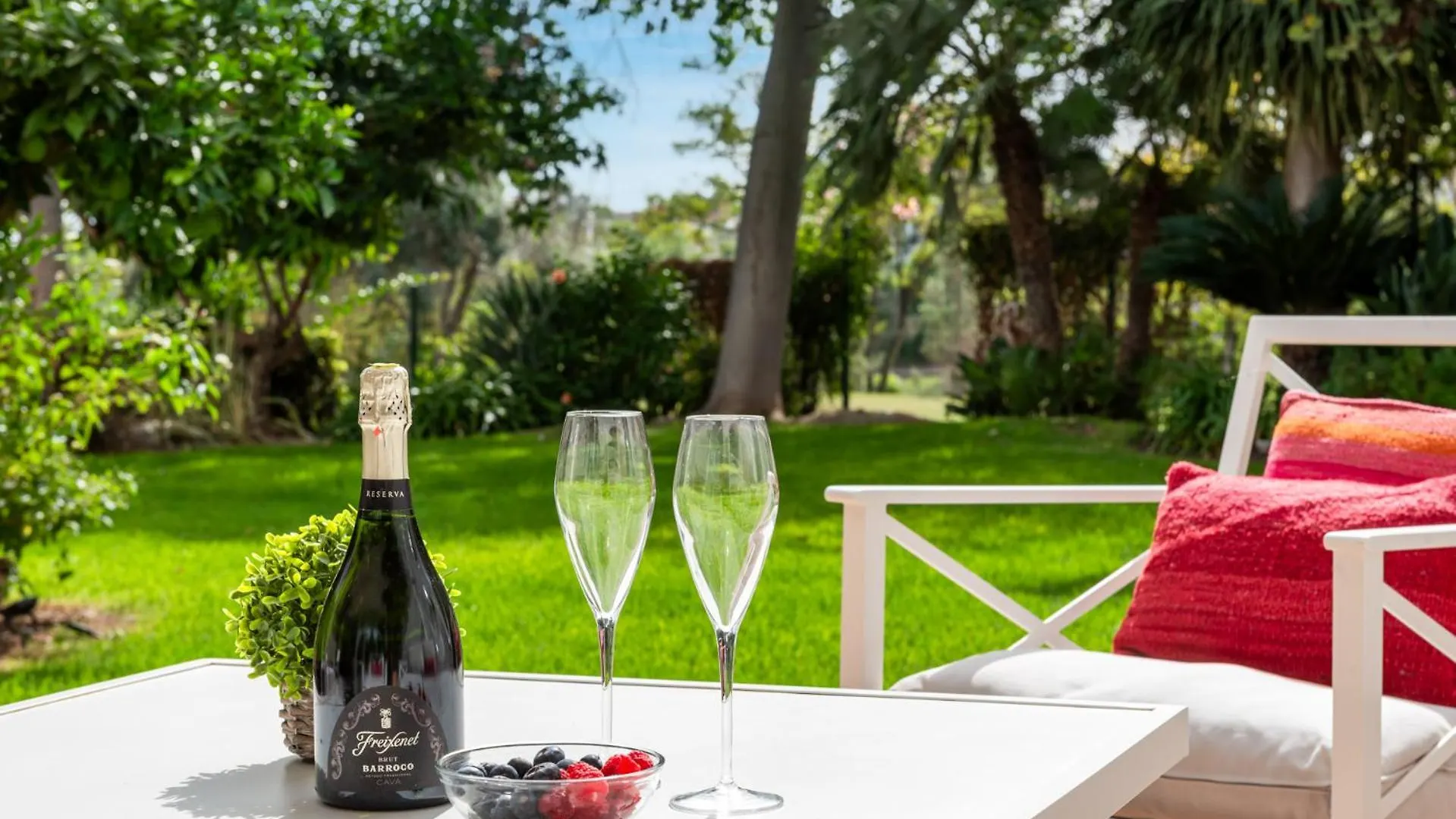 Preciosa Casa En Aloha Golf Villa Marbella Spain